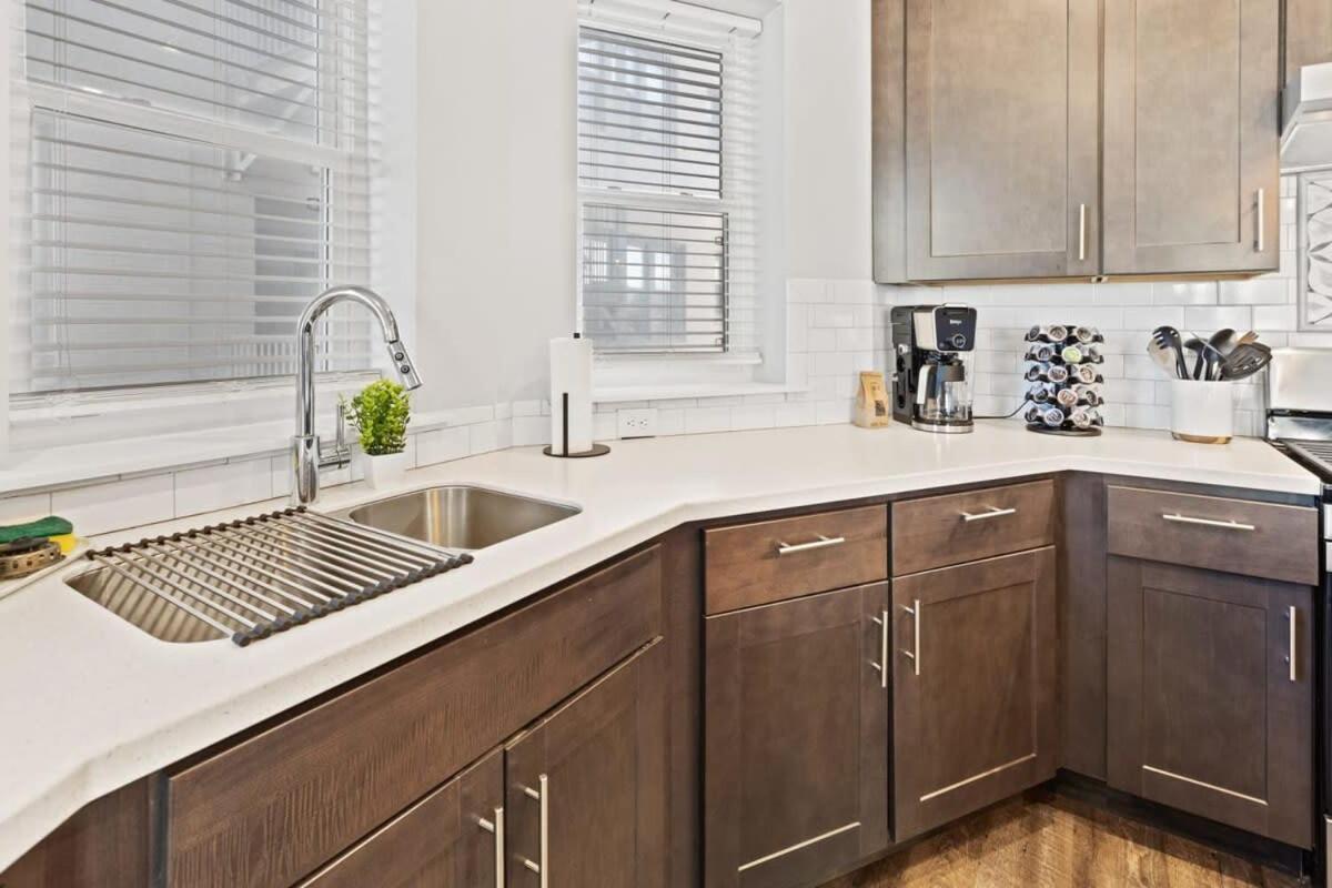 Modern 4Br 2Ba Apt Steps To The Beach Open Living Atlantic City Buitenkant foto